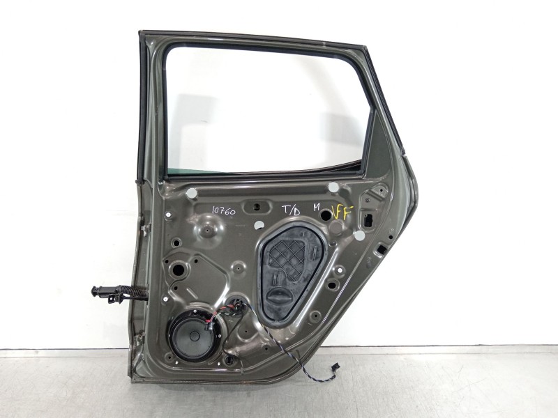Recambio de puerta trasera derecha para seat arona referencia OEM IAM 6F9833312 6F9833052E 