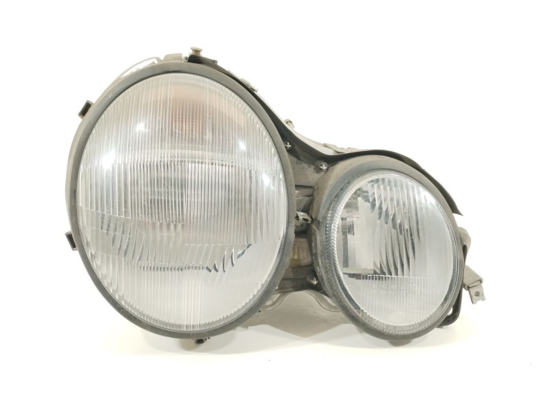 Recambio de faro derecho para mercedes-benz 124 sedán (w124) 260 e (124.026) referencia OEM IAM 2108203461   Recambio de faro derecho para mercedes-benz 124 sedán (w124) 260 e (124.026) referencia OEM IAM 2108203461