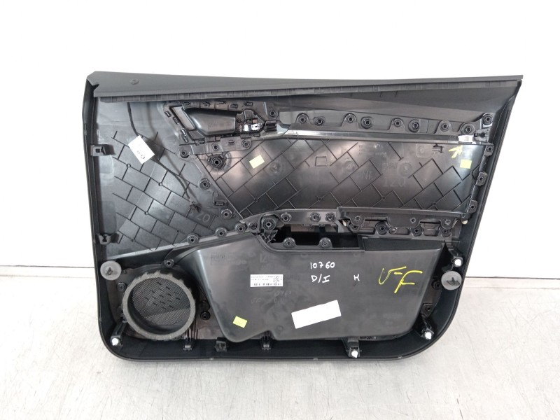 Recambio de guarnecido puerta delantera izquierda para seat arona referencia OEM IAM 6F08680779  