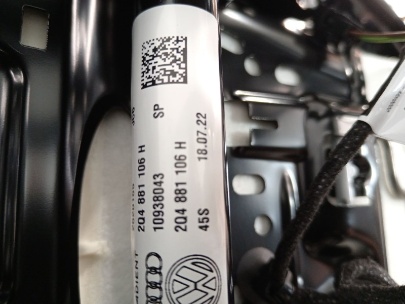 Recambio de asiento delantero derecho para seat arona referencia OEM IAM 2Q4881106H  