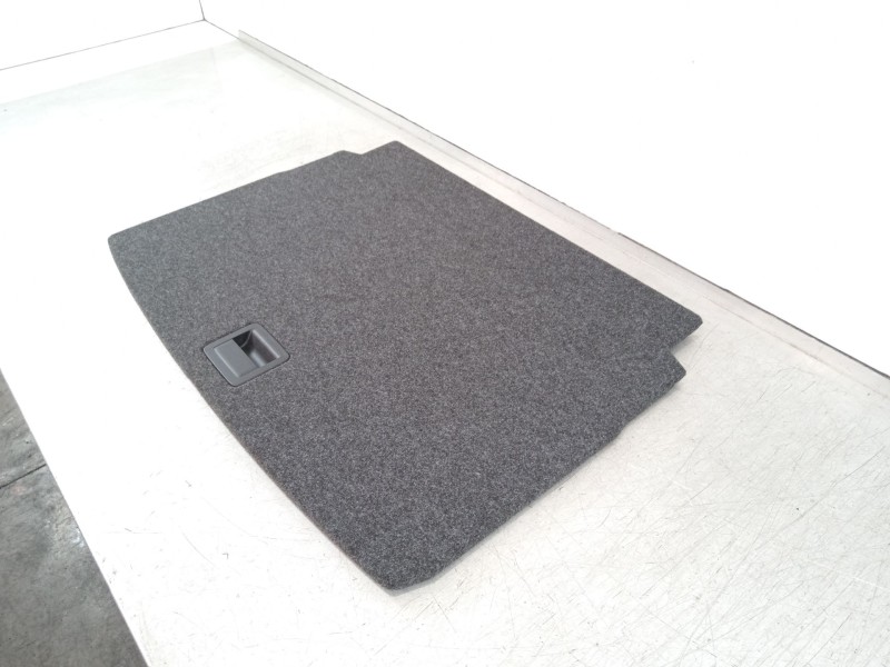 Recambio de bandeja trasera para seat arona referencia OEM IAM 6F9858855  