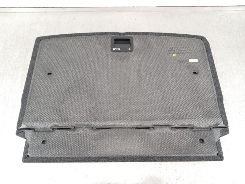 Recambio de bandeja trasera para seat arona referencia OEM IAM 6F9858855  