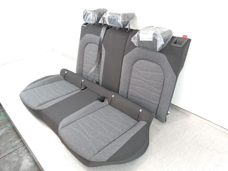 Recambio de asientos traseros para seat arona referencia OEM IAM 6F9885375  