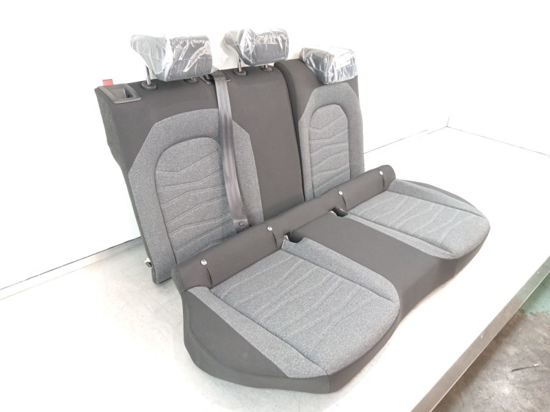 Recambio de asientos traseros para seat arona referencia OEM IAM 6F9885375  