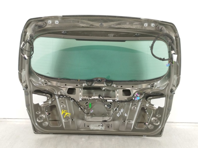 Recambio de porton trasero para seat arona referencia OEM IAM 6F9827023C  