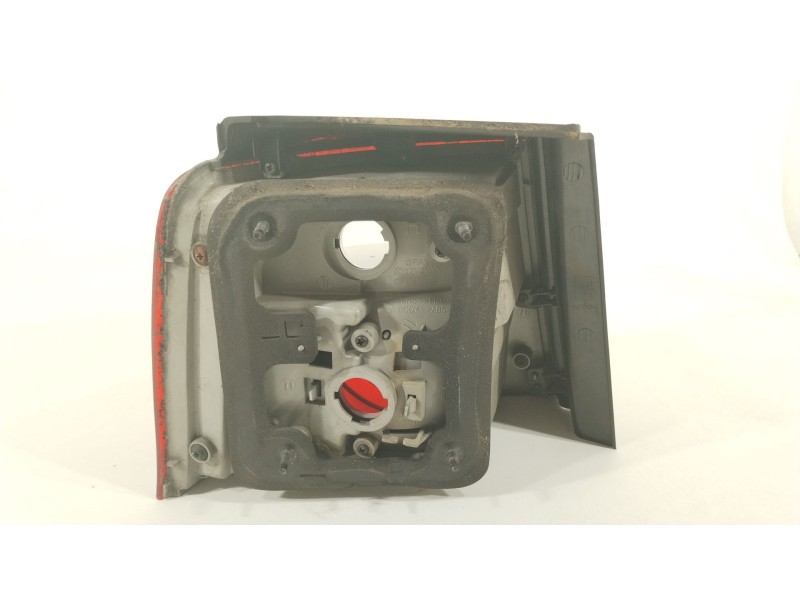 Recambio de piloto trasero derecho para kia carens i monospace (fc, fj) 2.0 crdi referencia OEM IAM 0K2JB51150A  