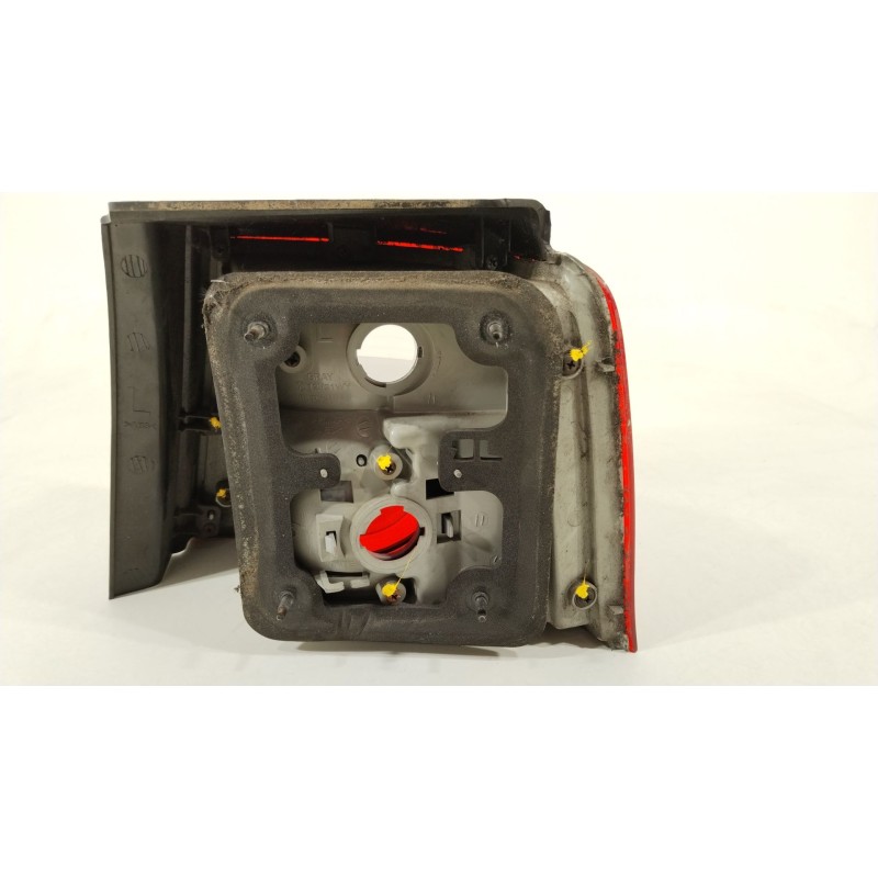 Recambio de piloto trasero izquierdo para kia carens i monospace (fc, fj) 2.0 crdi referencia OEM IAM 0K2JB51150A  