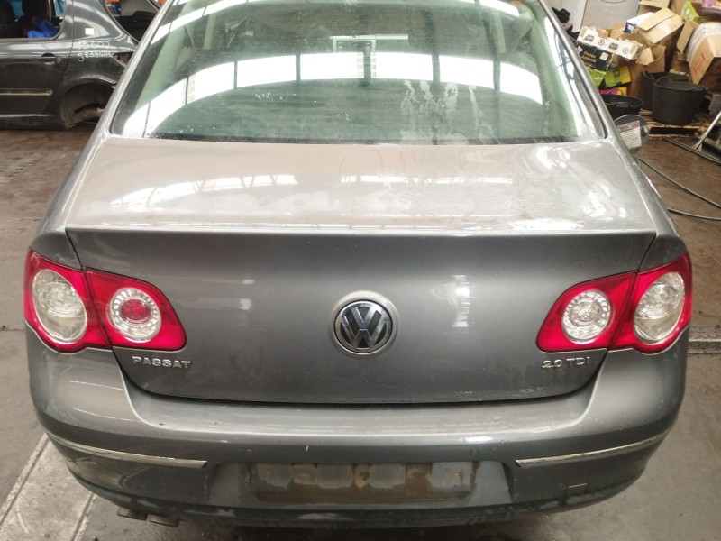 Recambio de tapa maletero para volkswagen passat b6 (3c2) 2.0 tdi referencia OEM IAM   
