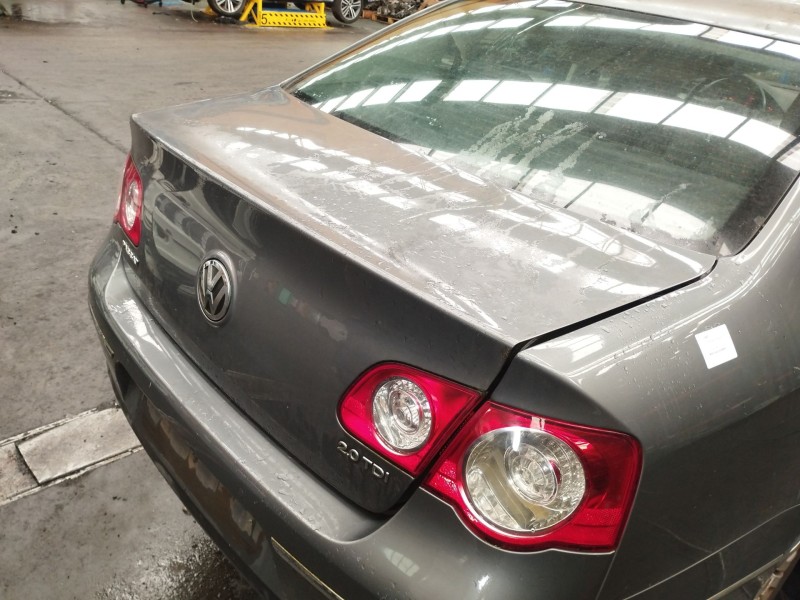 Recambio de tapa maletero para volkswagen passat b6 (3c2) 2.0 tdi referencia OEM IAM   