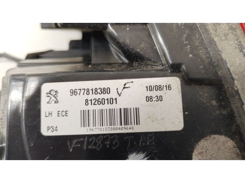 Recambio de piloto trasero izquierdo en porton para peugeot 308 business line referencia OEM IAM 9677818380  81260101