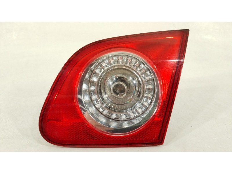 Recambio de piloto trasero derecho en porton para volkswagen passat berlina (3c2) advance referencia OEM IAM 3C5945094E  