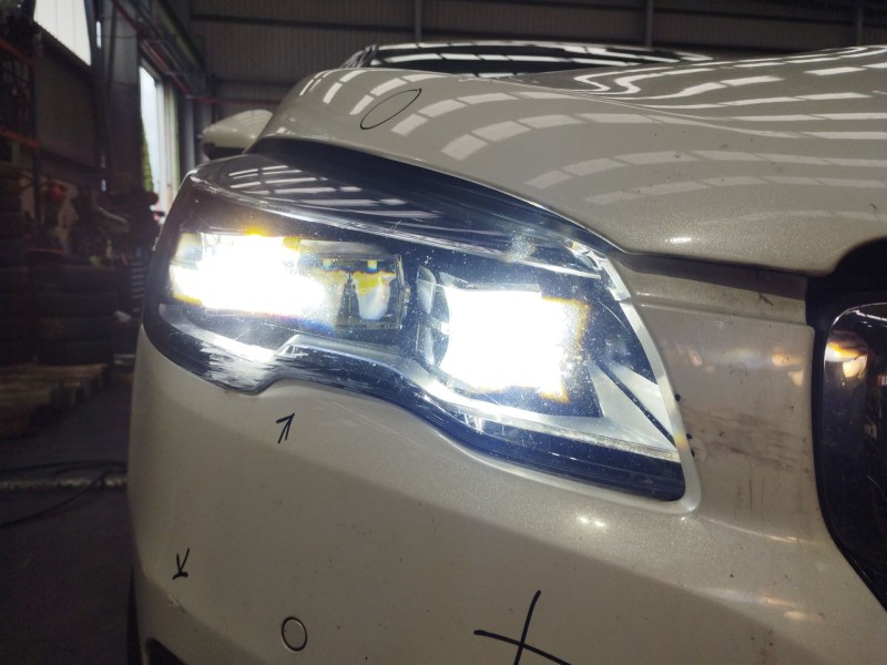 Recambio de faro derecho para peugeot 508 2.0 blue-hdi fap referencia OEM IAM 9807241680  89908677