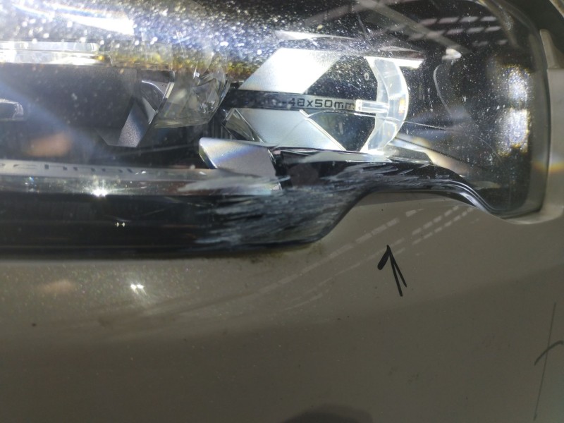 Recambio de faro derecho para peugeot 508 2.0 blue-hdi fap referencia OEM IAM 9807241680  89908677