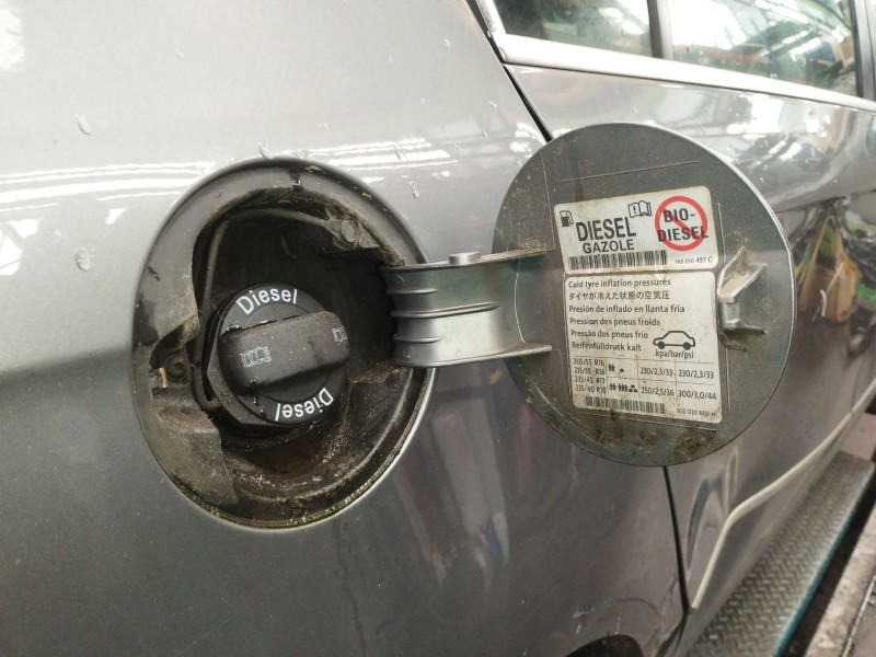 Recambio de tapa exterior combustible para volkswagen passat b6 (3c2) 2.0 tdi referencia OEM IAM   