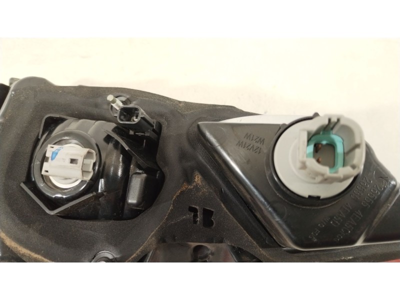 Recambio de piloto trasero izquierdo en porton para nissan qashqai (j11) 360 referencia OEM IAM 265554EA5C  