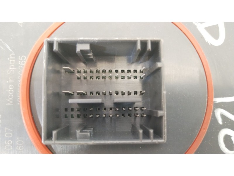 Recambio de centralita faros xenon para bmw serie 3 touring (f31) 320d referencia OEM IAM 7457873 10EEG160265 503951920607