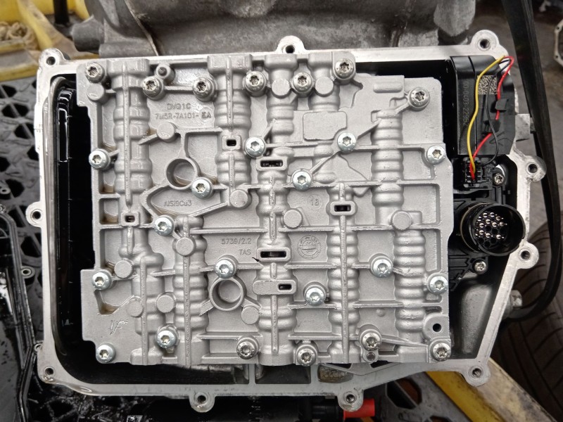 Recambio de caja cambios para ford kuga (cbs) titanium referencia OEM IAM CV6R7000AG  AWBB1170113