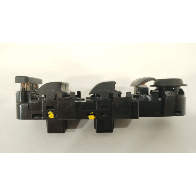 Recambio de mando elevalunas delantero izquierdo para citroën c4 i sedán 1.6 hdi referencia OEM IAM 6554HA  