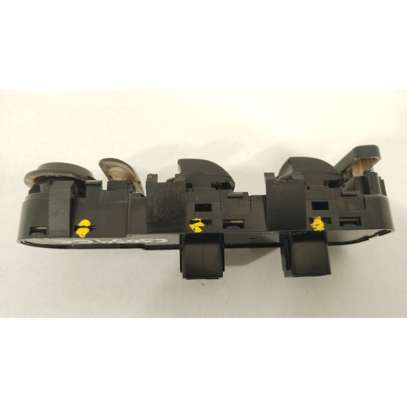 Recambio de mando elevalunas delantero izquierdo para citroën c4 i sedán 1.6 hdi referencia OEM IAM 6554HA  