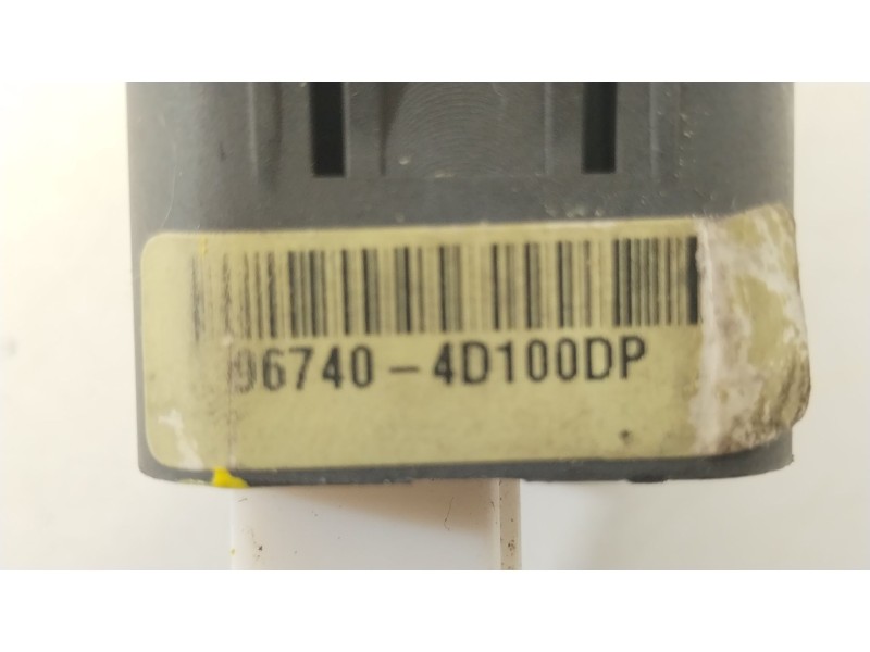 Recambio de interruptor para kia carnival 2.9 crdi vgt active referencia OEM IAM 967404D100  