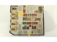Recambio de caja reles / fusibles para renault laguna iii (bt0/1) 2.0 dci (bt07, bt0j, bt14, bt1a, bt1s) referencia OEM IAM 284B