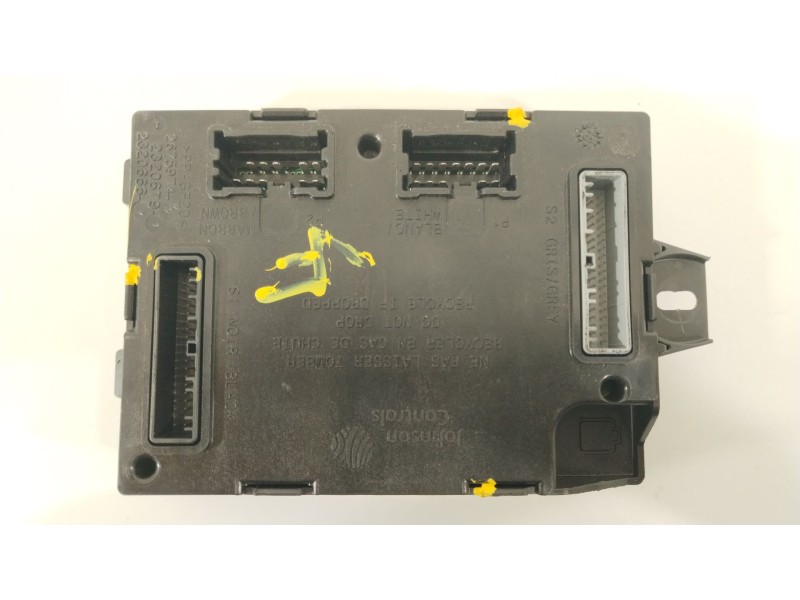 Recambio de modulo electronico para dacia duster ii sl 2019 referencia OEM IAM 284B15098R 30123598 BCMT4N3VS