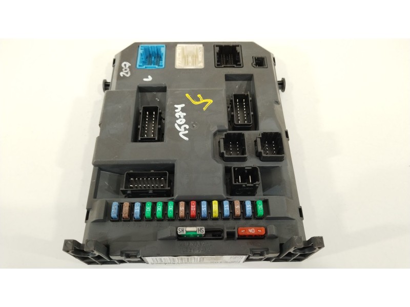 Recambio de caja reles / fusibles para peugeot 207/207+ (wa_, wc_) 1.6 hdi referencia OEM IAM 9666951980  BSIEVX0100