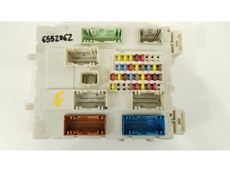 Recambio de caja reles / fusibles para ford focus iii sedán 1.0 ecoboost referencia OEM IAM BV6N14A073ES  BV6T14014HMC