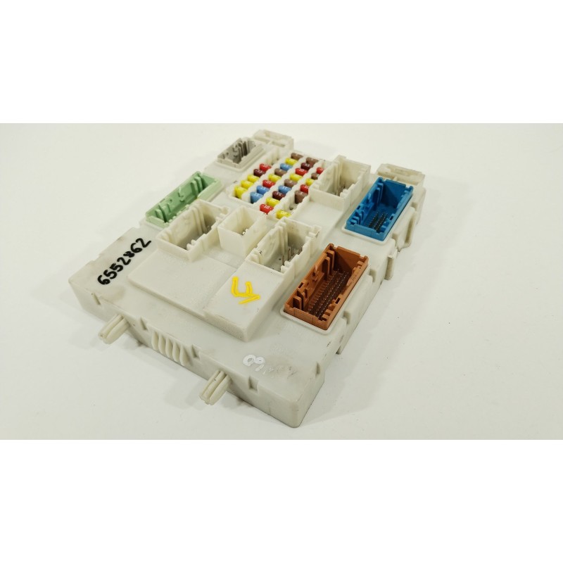 Recambio de caja reles / fusibles para ford focus iii sedán 1.0 ecoboost referencia OEM IAM BV6N14A073ES  BV6T14014HMC