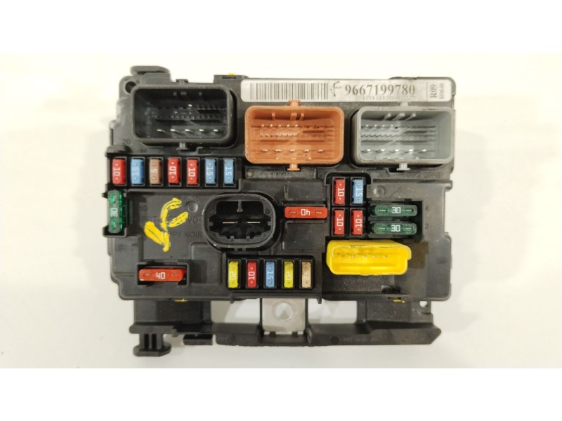 Recambio de caja reles / fusibles para peugeot 207/207+ (wa_, wc_) 1.6 hdi referencia OEM IAM 9667199780  BSM00R09