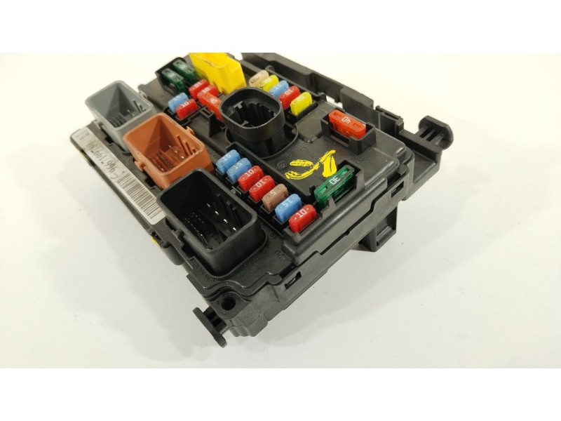 Recambio de caja reles / fusibles para peugeot 207/207+ (wa_, wc_) 1.6 hdi referencia OEM IAM 9667199780  BSM00R09
