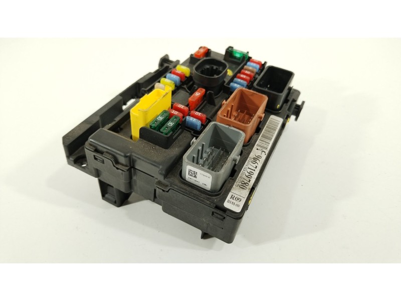 Recambio de caja reles / fusibles para peugeot 207/207+ (wa_, wc_) 1.6 hdi referencia OEM IAM 9667199780  BSM00R09
