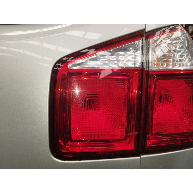 Recambio de piloto trasero derecho en porton para chevrolet orlando (j309) 2.0 d referencia OEM IAM   