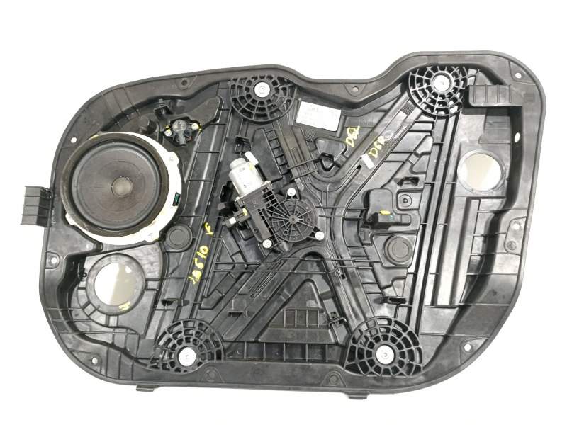 ELEVALUNAS DELANTERO DERECHO 82480G4180 
