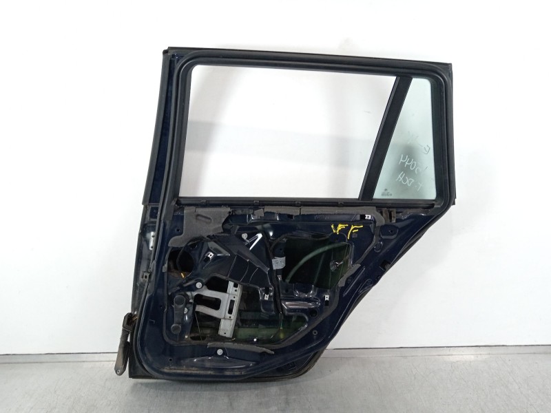 Recambio de puerta trasera derecha para bmw 3 touring (e46) 320 d referencia OEM IAM 41527034156  