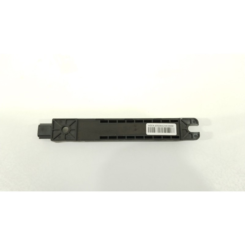 Recambio de antena para hyundai kona (os, ose, osi) 1.0 t-gdi hybrid 48v referencia OEM IAM 95460L2000  