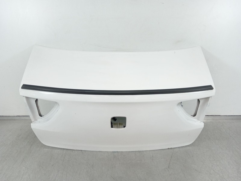 Recambio de tapa maletero para seat exeo berlina (3r2) reference referencia OEM IAM 3R5827023  