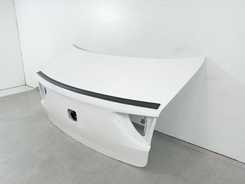 Recambio de tapa maletero para seat exeo berlina (3r2) reference referencia OEM IAM 3R5827023  