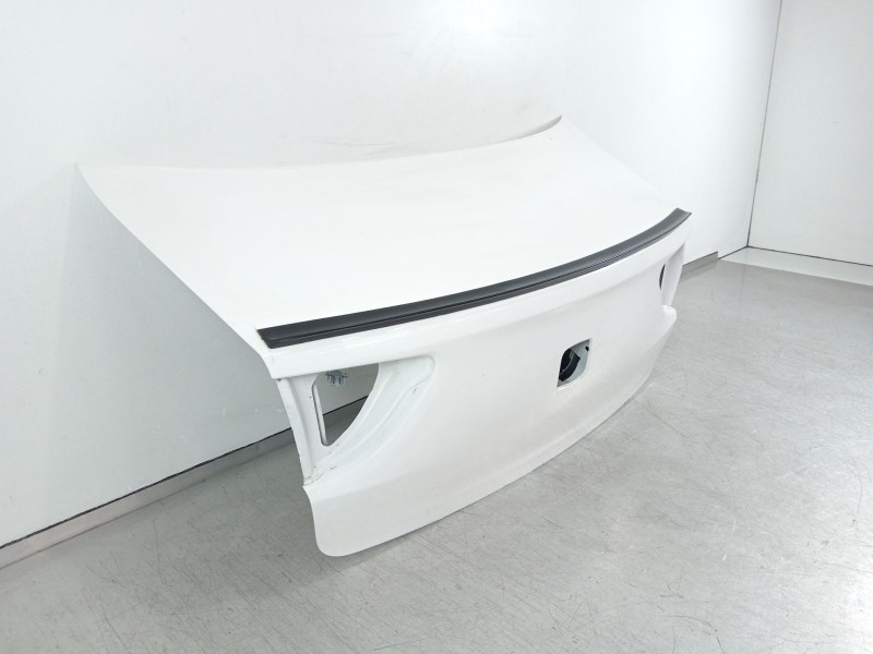 Recambio de tapa maletero para seat exeo berlina (3r2) reference referencia OEM IAM 3R5827023  