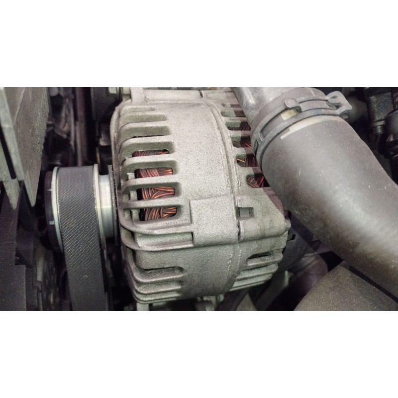 Recambio de alternador para audi a4 b7 avant (8ed) 2.0 tdi referencia OEM IAM 06F903023H  