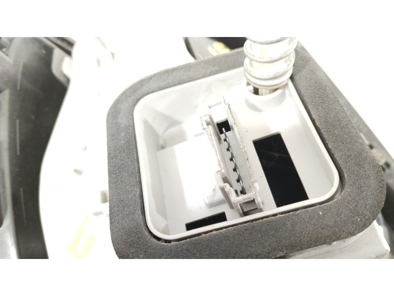 Recambio de piloto trasero derecho para volkswagen polo (6r1) advance referencia OEM IAM 6R0945096C 6R0945096D 6R0945112B