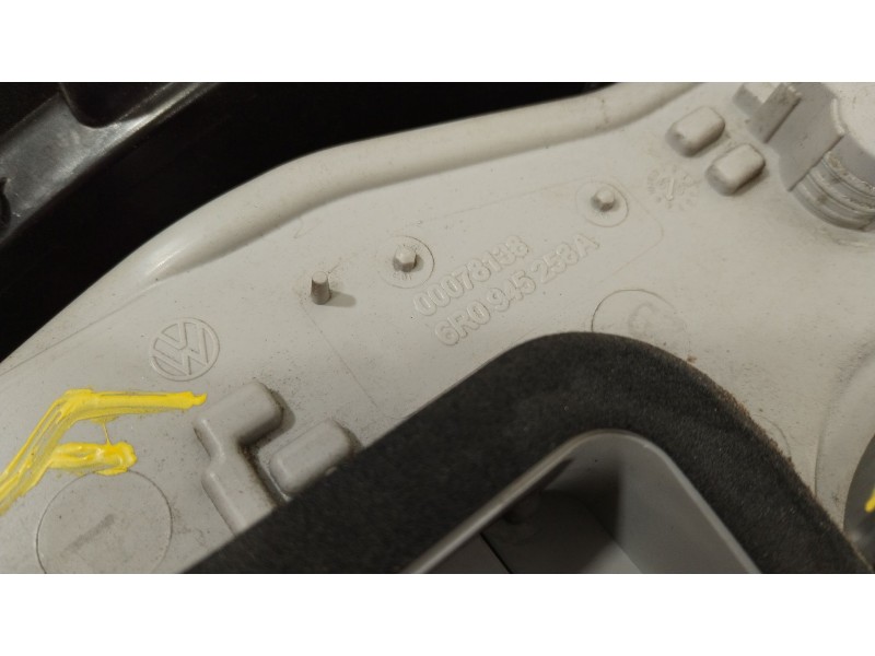 Recambio de piloto trasero derecho para volkswagen polo (6r1) advance referencia OEM IAM 6R0945096C 6R0945096D 6R0945112B