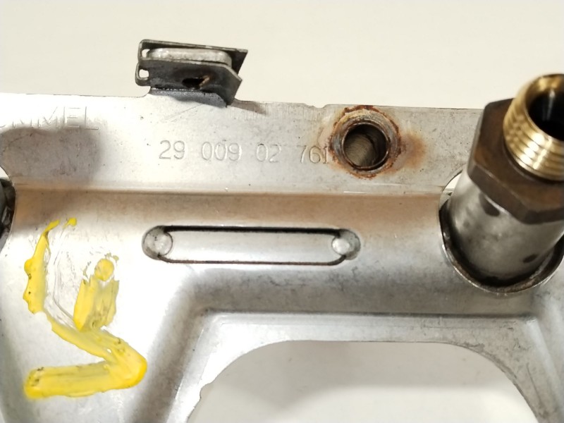 Recambio de rampa inyectora para volkswagen golf v berlina (1k1) gti referencia OEM IAM 06F133317L  