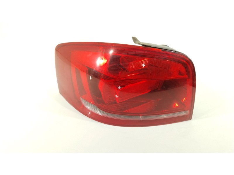 Recambio de piloto trasero izquierdo para audi a3 (8p1) 2.0 tdi 16v referencia OEM IAM 8P3945095  