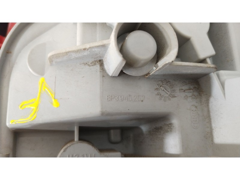 Recambio de piloto trasero izquierdo para audi a3 (8p1) 2.0 tdi 16v referencia OEM IAM 8P3945095  