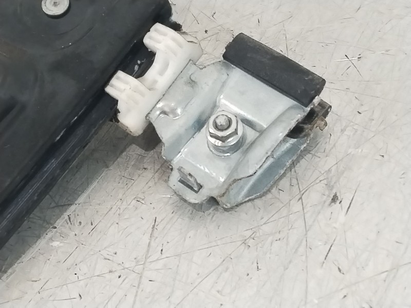 Recambio de elevalunas delantero derecho para chevrolet cruze lt referencia OEM IAM 95226746  96964419