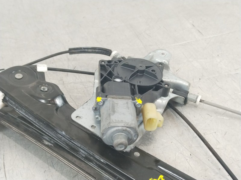 Recambio de elevalunas delantero derecho para chevrolet cruze lt referencia OEM IAM 95226746  96964419
