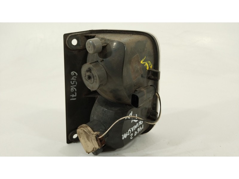 Recambio de piloto trasero derecho para nissan primastar furgoneta (x83) 2.0 dci 115 referencia OEM IAM 2655100  