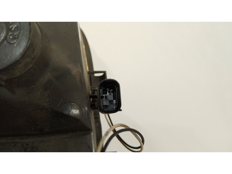 Recambio de piloto trasero derecho para nissan primastar furgoneta (x83) 2.0 dci 115 referencia OEM IAM 2655100  