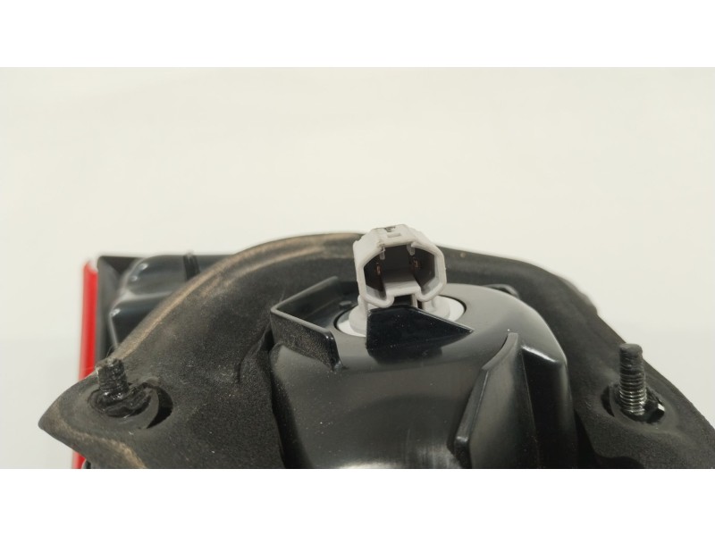 Recambio de piloto trasero izquierdo en porton para nissan qashqai (j11) referencia OEM IAM 26555HV05A  26555HV55A